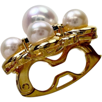 Akoya pearl and sapphire pendant top set in 18k gold with a 6.8 mm pearl and sapphire stones