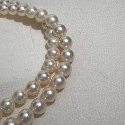 TASAKI Akoya pearl necklace featuring 6.5-7.0mm pearls and silver clasp on a 43cm strand