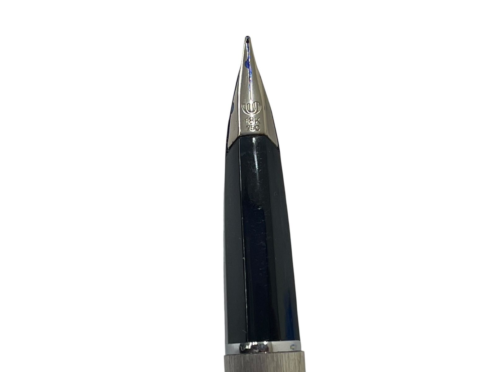 Waterman 18K 750 Mark French silver pen nib, 13.5 cm long, showing signs of wear and ink depletion
