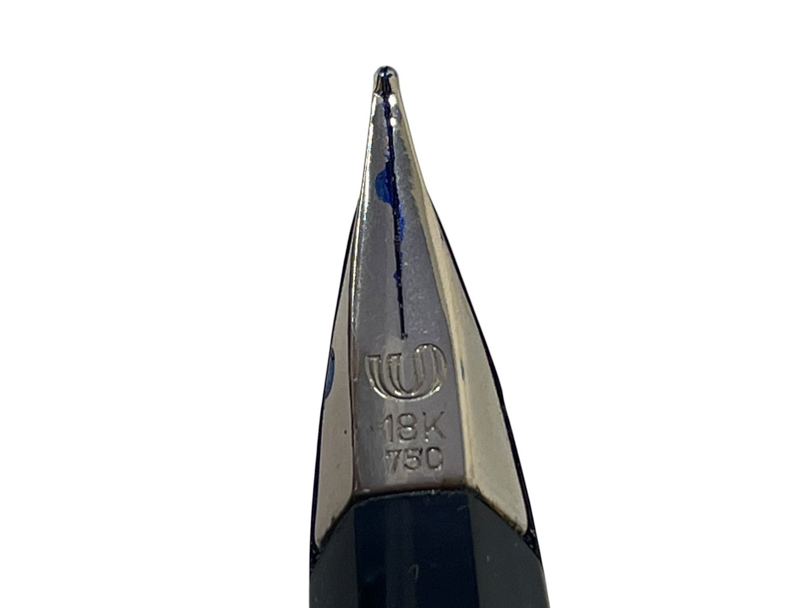 Waterman 18K 750 Mark French silver pen nib, 13.5 cm long, showing signs of wear and ink depletion
