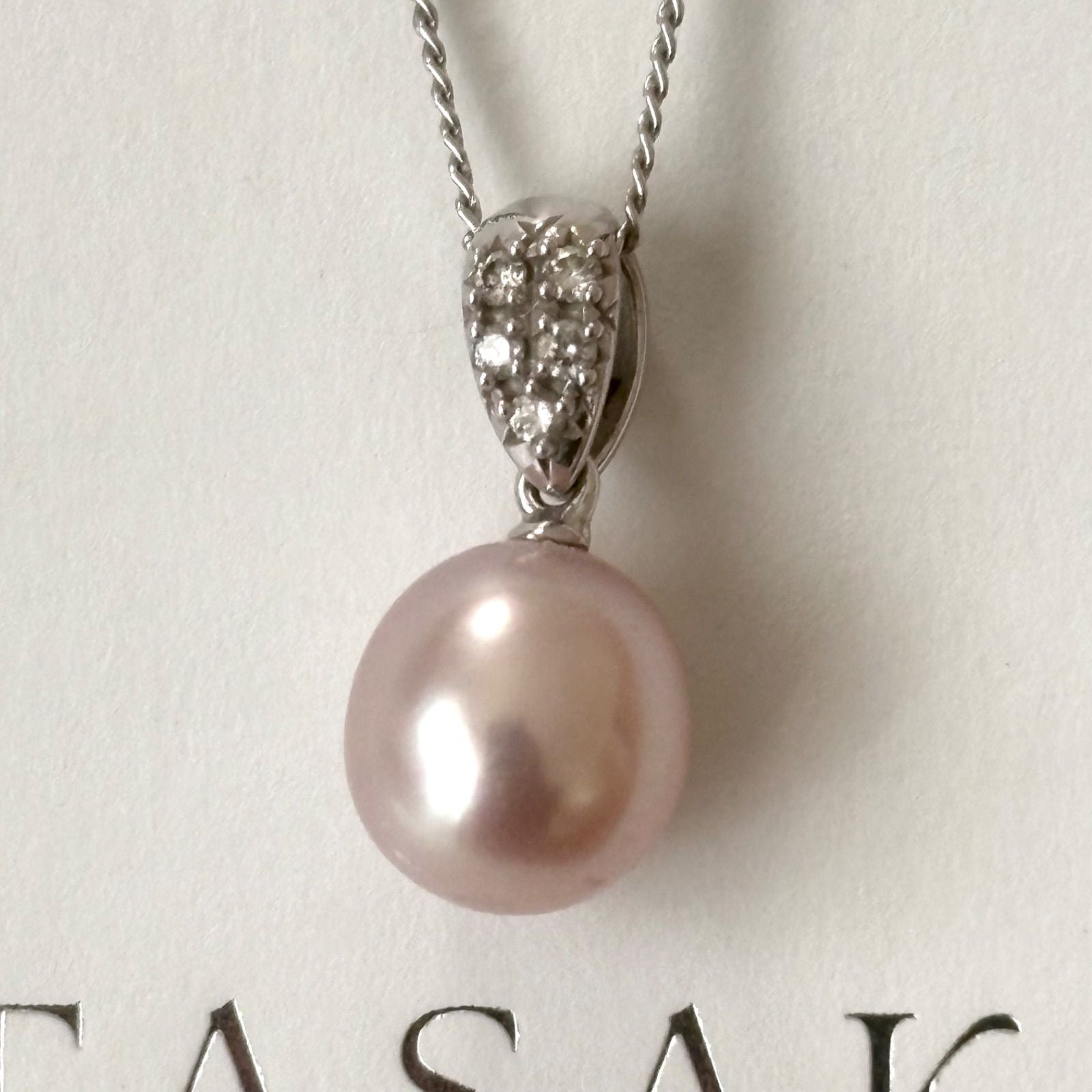 238Tasaki necklace featuring K18 gold, Pt850 platinum chain, pearl and diamond pendant, 40 cm length