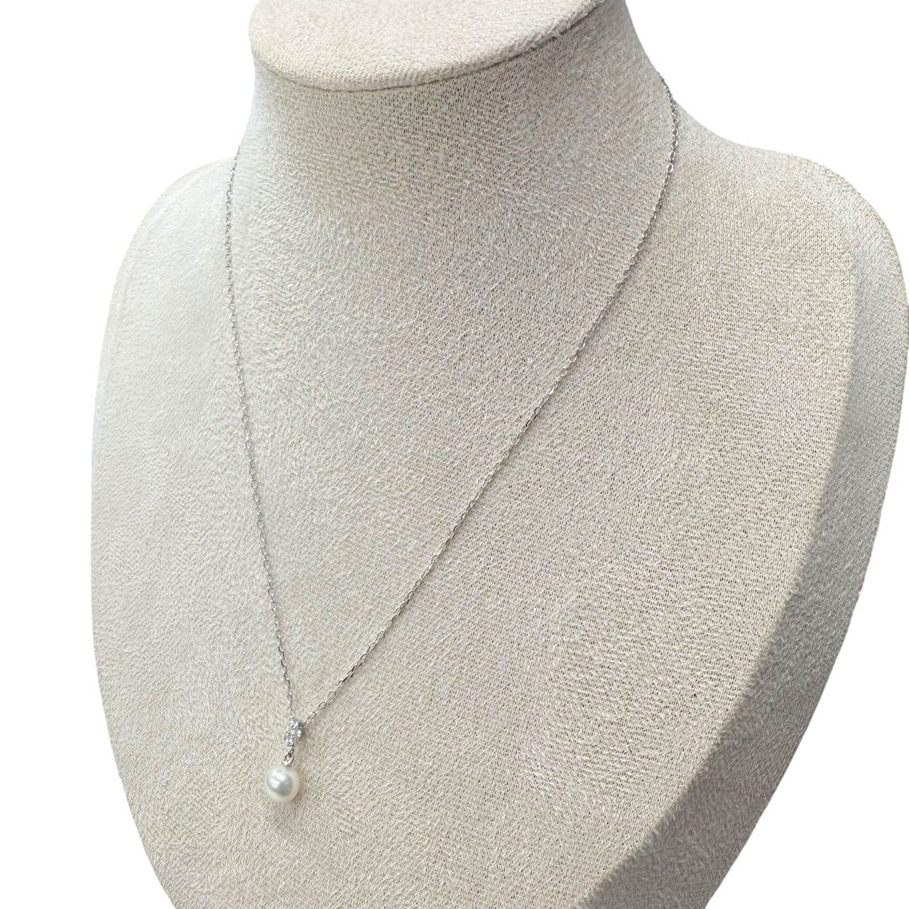MIKIMOTO K18 white gold necklace featuring a 6.7mm pearl and diamond design, 21cm length