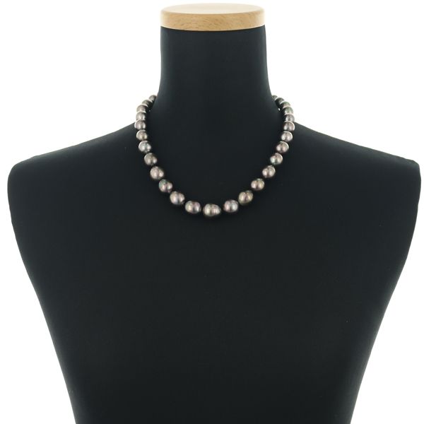 Tasaki black pearl necklace with 9.7-12.7mm pearls and 0.12ct diamonds on Pt900 chain