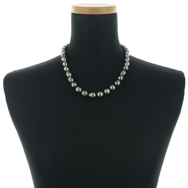 Tasaki silver necklace featuring a black cultured baroque pearl pendant, 47cm length, weighing 60.9g