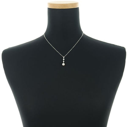 Mikimoto pearl necklace with 4.2-6.7mm pearls and diamond accents set in 18K white gold, 40cm length
