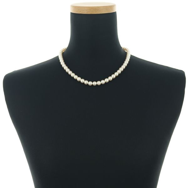 Mikimoto pearl necklace with 7.0-7.4mm Akoya pearls set in 14K white gold, 43cm length