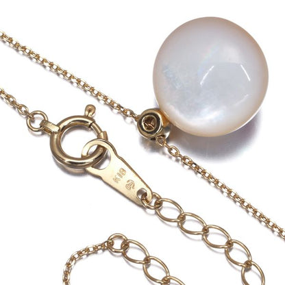 Tasaki Necklace with 12mm Mabe Pearl and diamonds set in 18K yellow gold, adjustable 41-45cm chain