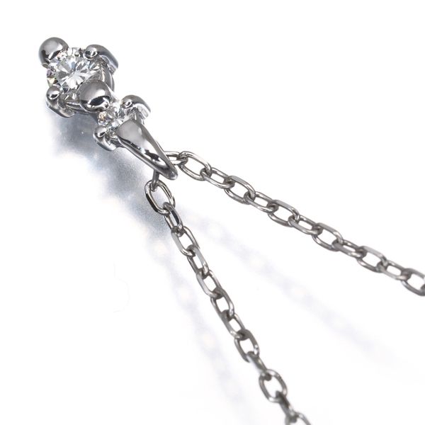 Mikimoto 18K white gold necklace with 0.09ct diamond pendant measuring 10.3 by 4.3 mm