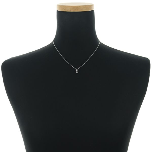 Mikimoto 18K white gold necklace with 0.09ct diamond pendant measuring 10.3 by 4.3 mm
