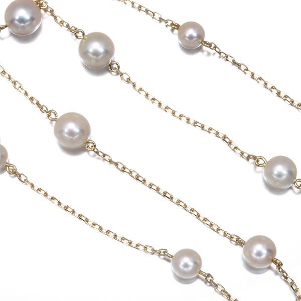 MIKIMOTO pearl necklace with 4.6-6.2mm pearls on 18K yellow gold chain, 38cm length