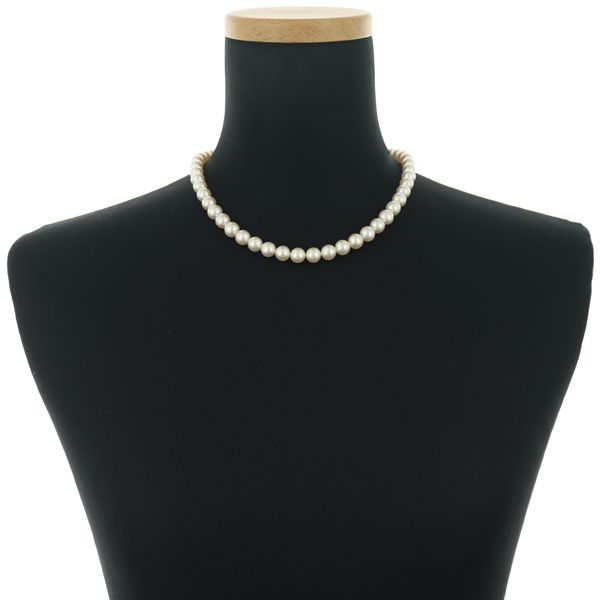 Tasaki silver necklace with 8.0-8.4mm white pearls measuring about 42cm length