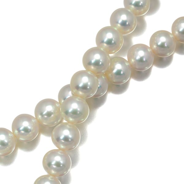 Mikimoto pearl necklace with 7.0-7.4mm pearls on 18K white gold and silver chain, 43cm length