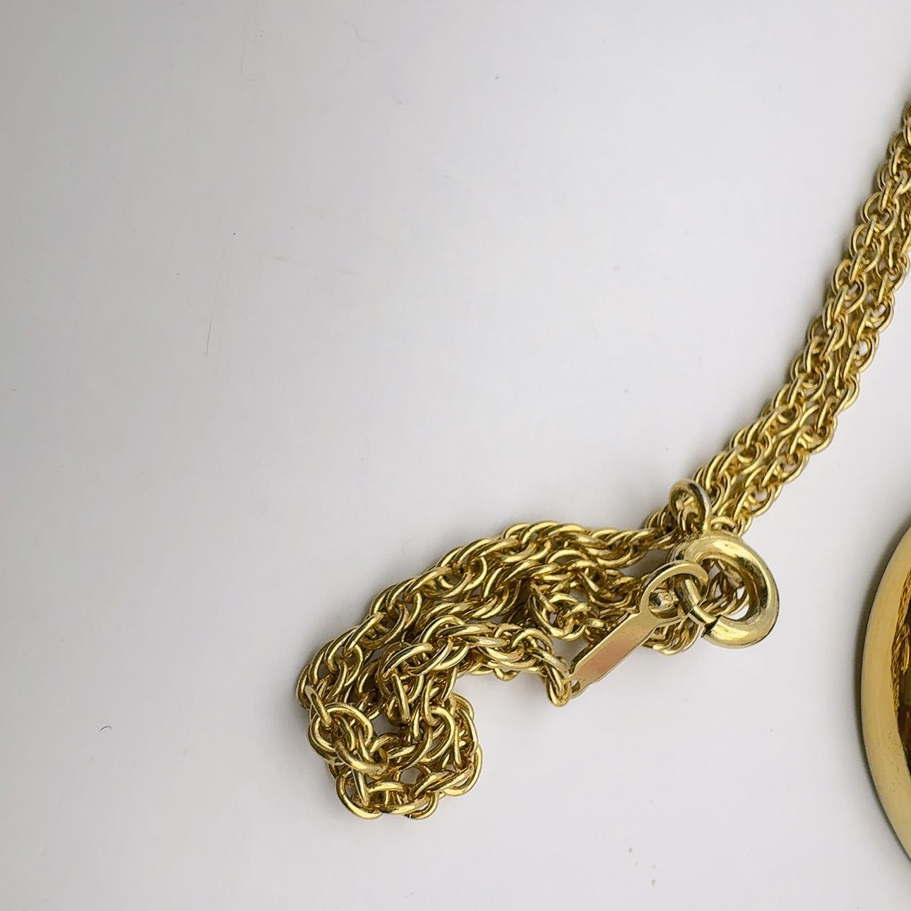 Mikimoto loupe necklace with 4mm pearl pendant and 64.5 cm chain displayed on white background