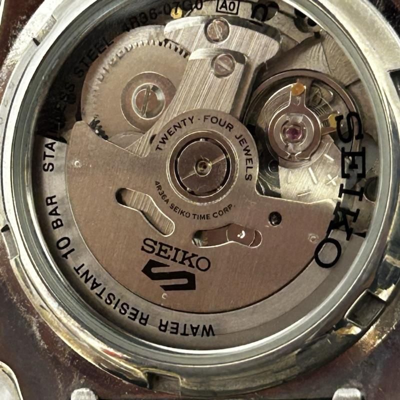 SEIKO 4R36-07G Quartz Men's Watch — Japanese