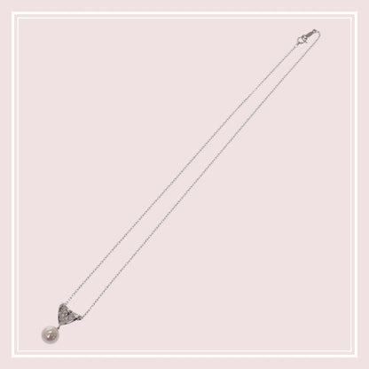 Mikimoto Akoya pearl pendant necklace in 18K white gold with diamond and 40cm chain