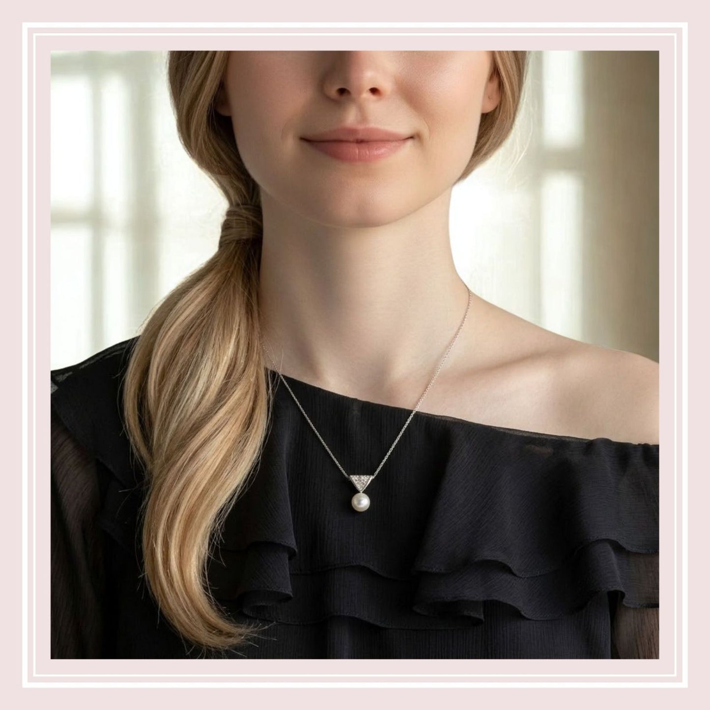 Mikimoto Akoya pearl pendant necklace in 18K white gold with diamond and 40cm chain