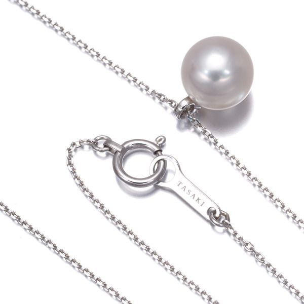 Tasaki necklace featuring an 8.1mm pearl and 0.01ct diamond set in 18K white gold with a 36-40cm chain