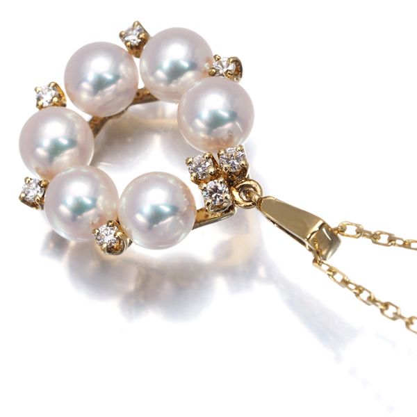 Mikimoto necklace with 5.3mm pearl and diamond circle pendant in 18k yellow gold, 38cm chain