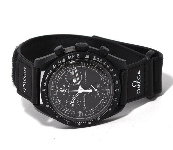 swatch MOON SO33B700 Quartz Men's — Japanese