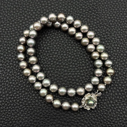 Akoya pearl necklace with silver gray round pearls 7.5 to 8mm on silver chain with certification card