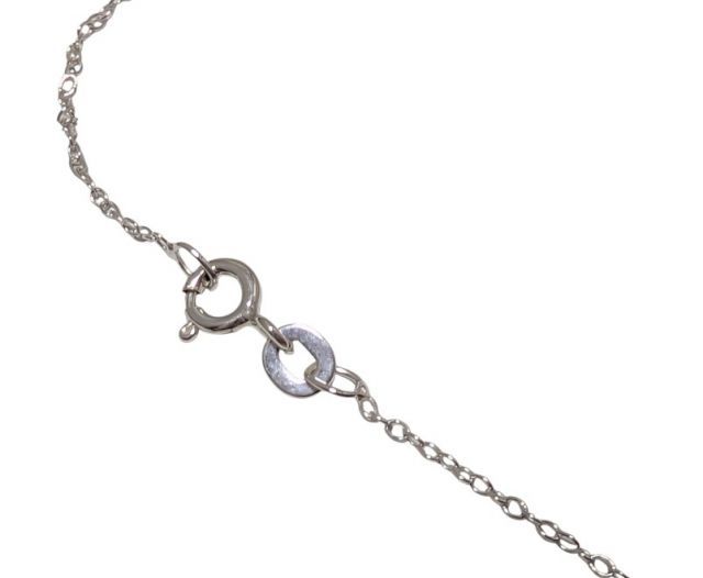 Mikimoto silver pearl pendant necklace with three pearls on a 40.5 cm silver chain