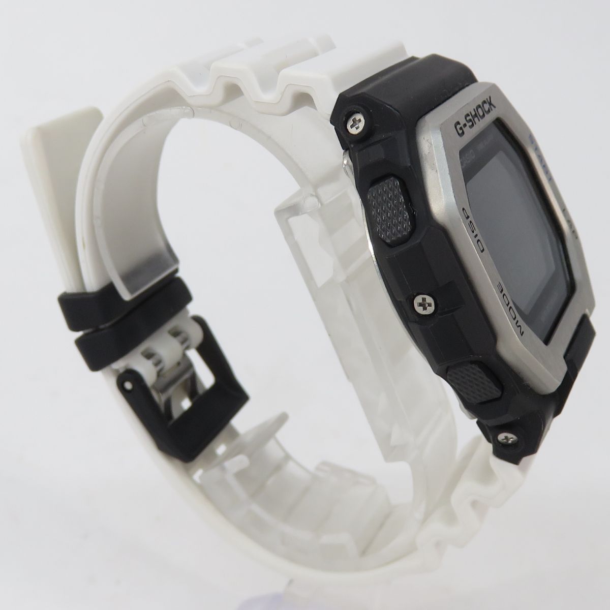 CASIO GBX-100-7JF Quartz Men's Watch — Japanese
