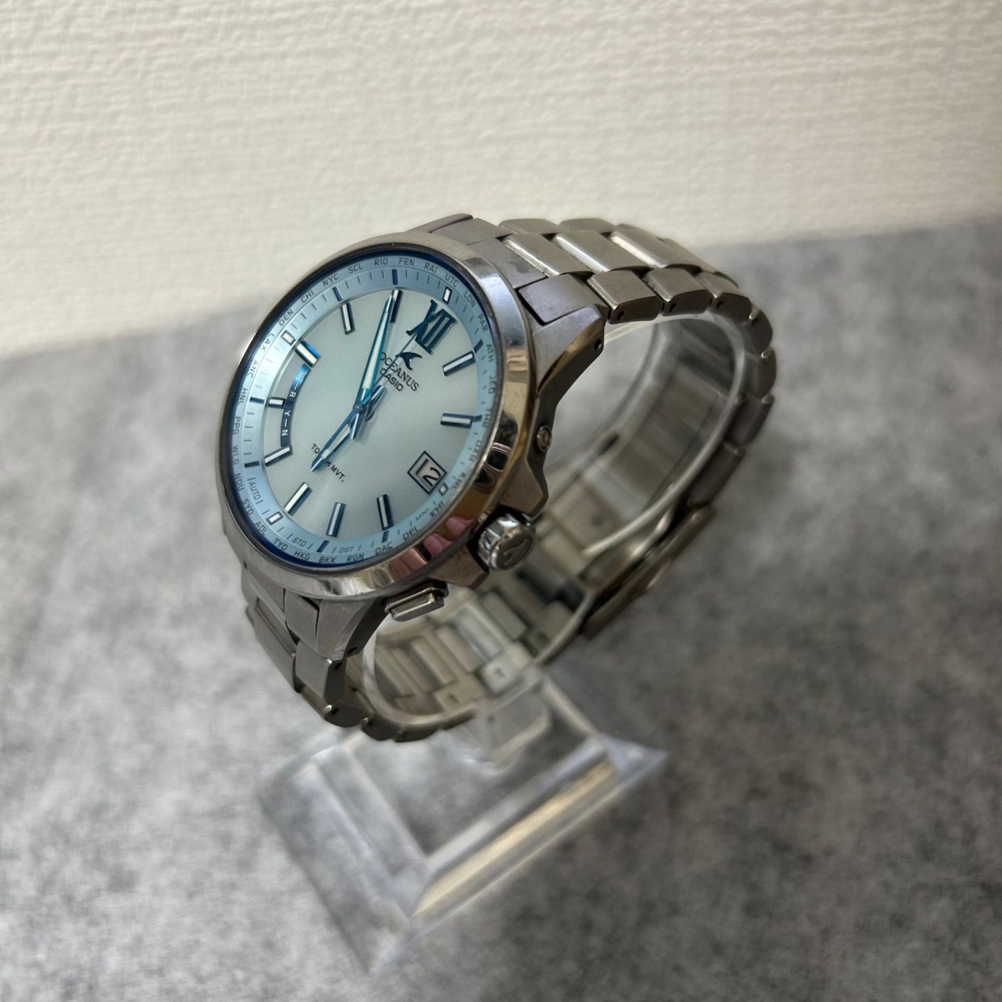CASIO OCW-T150-2AJF Solar Men's Watch — Japanese