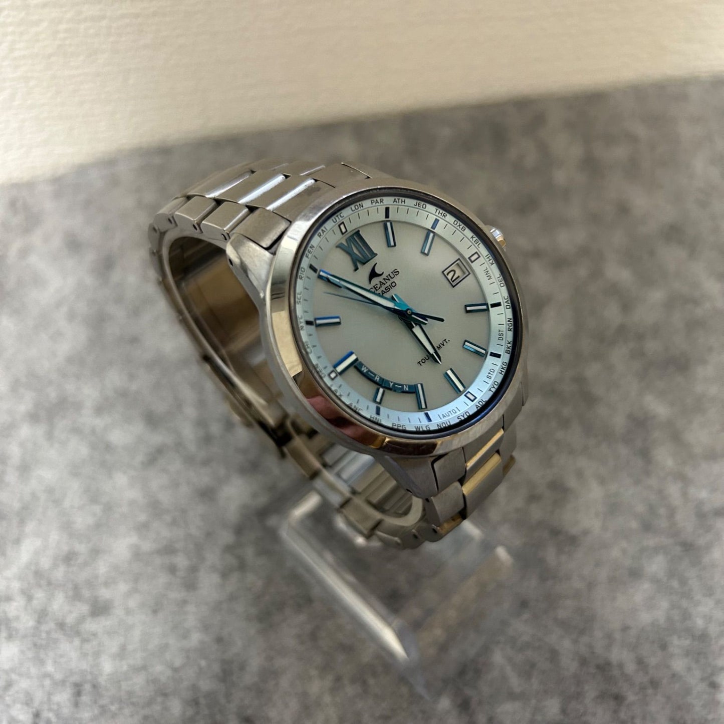 CASIO OCW-T150-2AJF Solar Men's Watch — Japanese