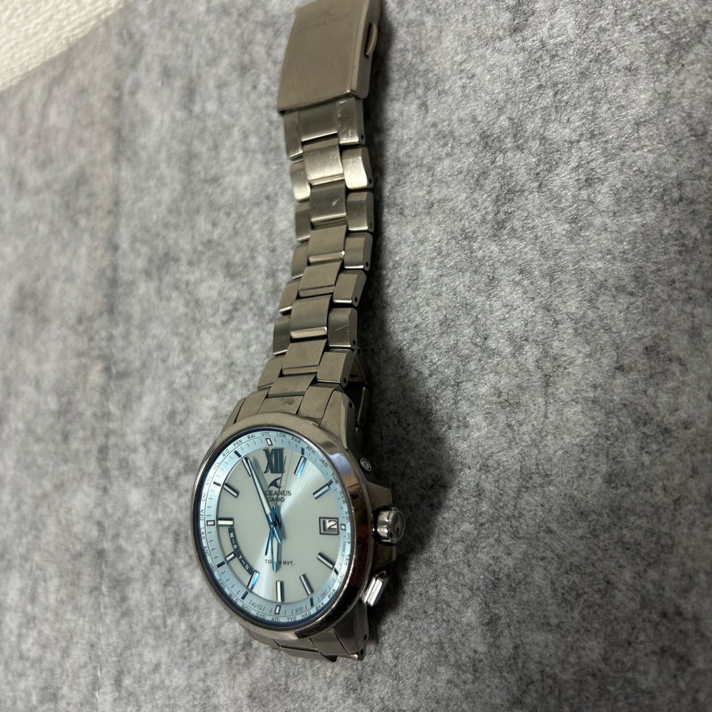 CASIO OCW-T150-2AJF Solar Men's Watch — Japanese