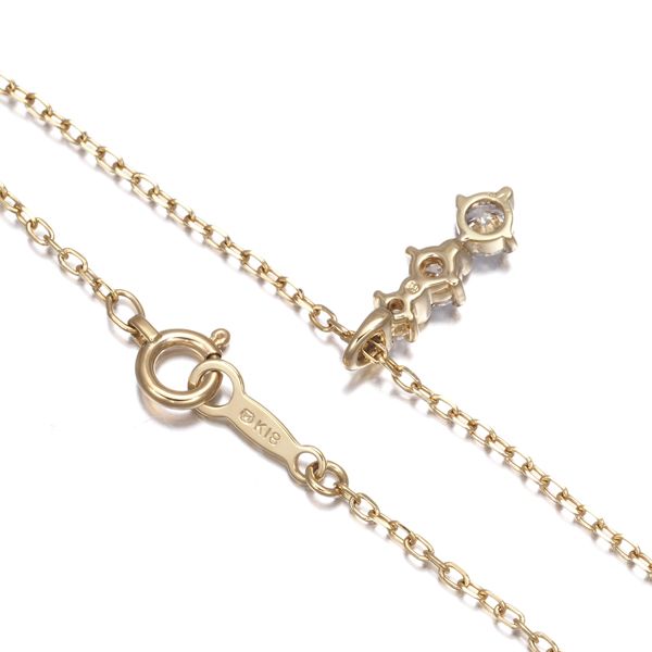 Mikimoto necklace in 18K yellow gold with three diamonds totaling 0.24ct, 39cm chain length