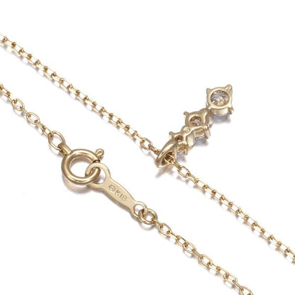 Mikimoto necklace in 18K yellow gold with three diamonds totaling 0.24ct, 39cm chain length