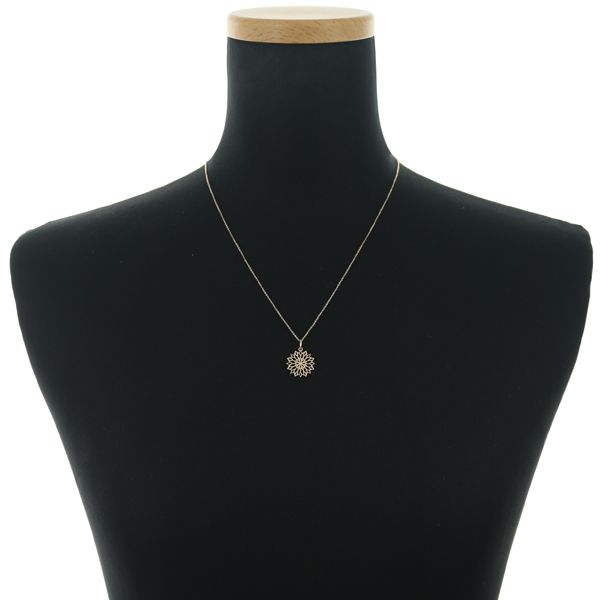 Agate necklace with diamond single stone milgrain flower design in 10K yellow gold on a 50cm chain