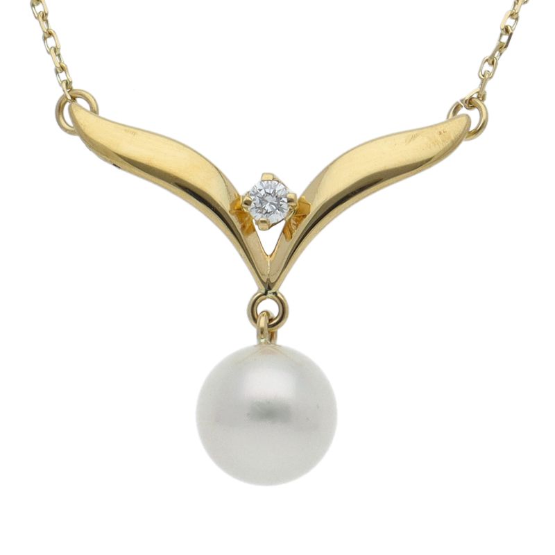 Mikimoto pearl diamond necklace featuring a 7.0mm pearl on a 42cm chain with diamond accents