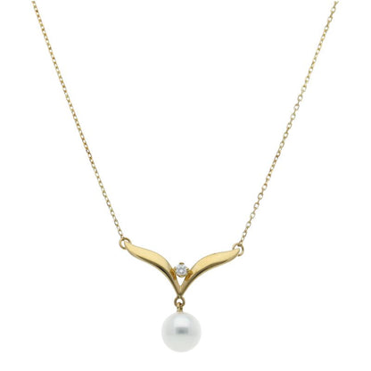 Mikimoto Pearl Diamond Necklace with about 7.0mm pearl and 42cm yellow gold chain