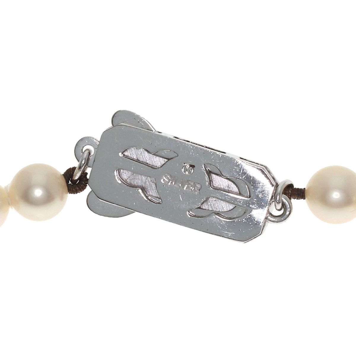 Mikimoto ladies pearl necklace with silver chain and 5.1-5.5mm pearls, 45cm length