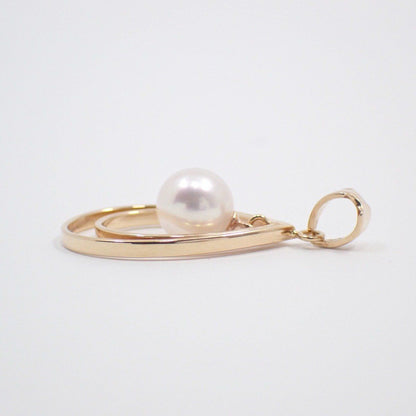 Tasaki pearl pendant top in K14 yellow gold with 6mm round pearl and small loop