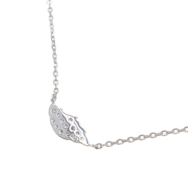 Agate diamond necklace in white gold with 0.07 carat diamonds, shown on a white background