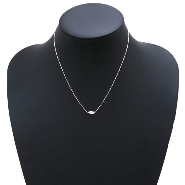 Agate diamond necklace in white gold with 0.07 carat diamonds, shown on a white background