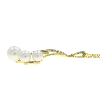 Mikimoto Akoya pearl necklace 41 cm length with round white pearls and silver clasp