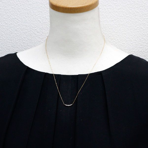 Agate K18YG yellow gold pendant necklace with seven diamonds and a 45.5 cm chain