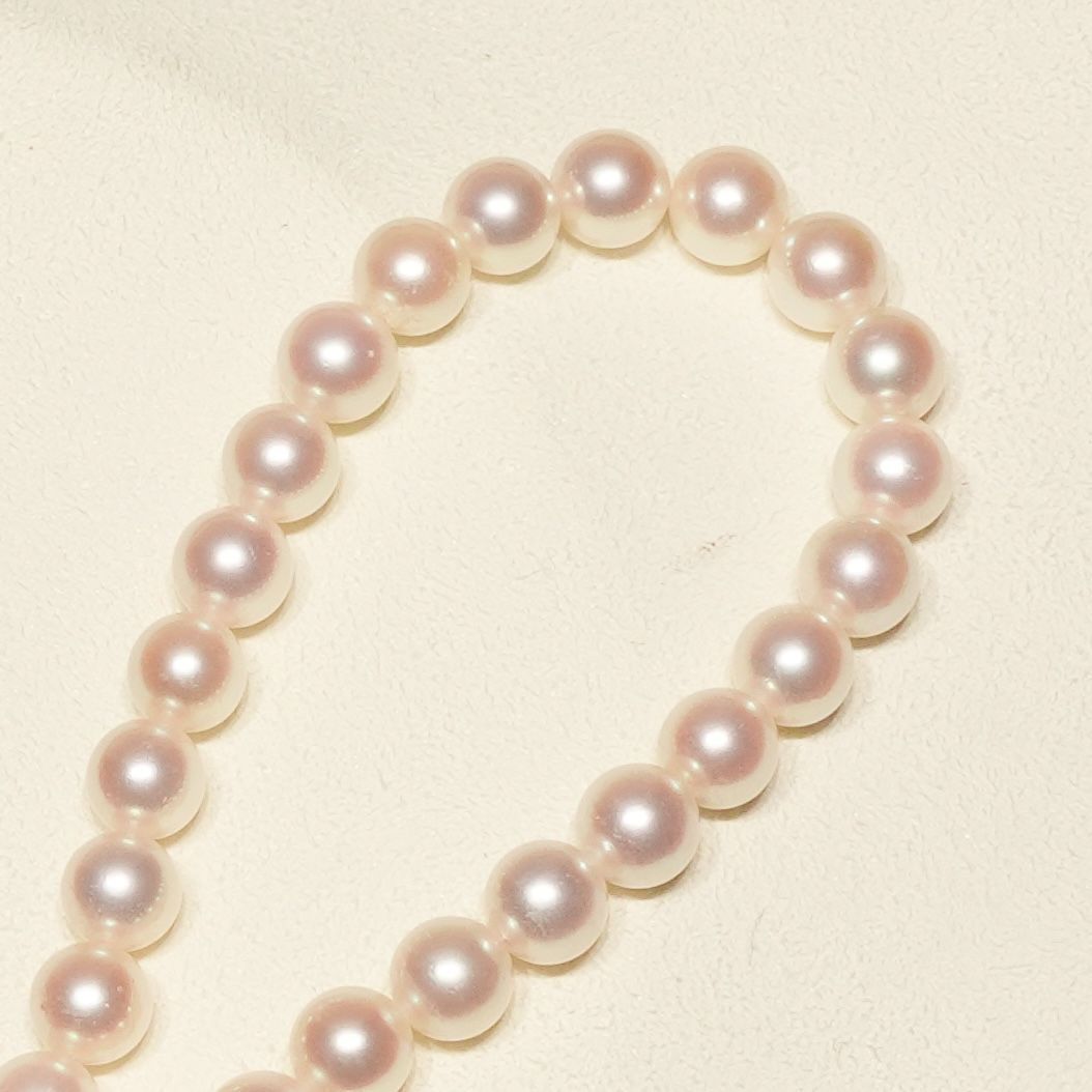 Mikimoto Silver Pearl Necklace model 24-981M with 5.6-6.0mm Akoya pearls and silver chain
