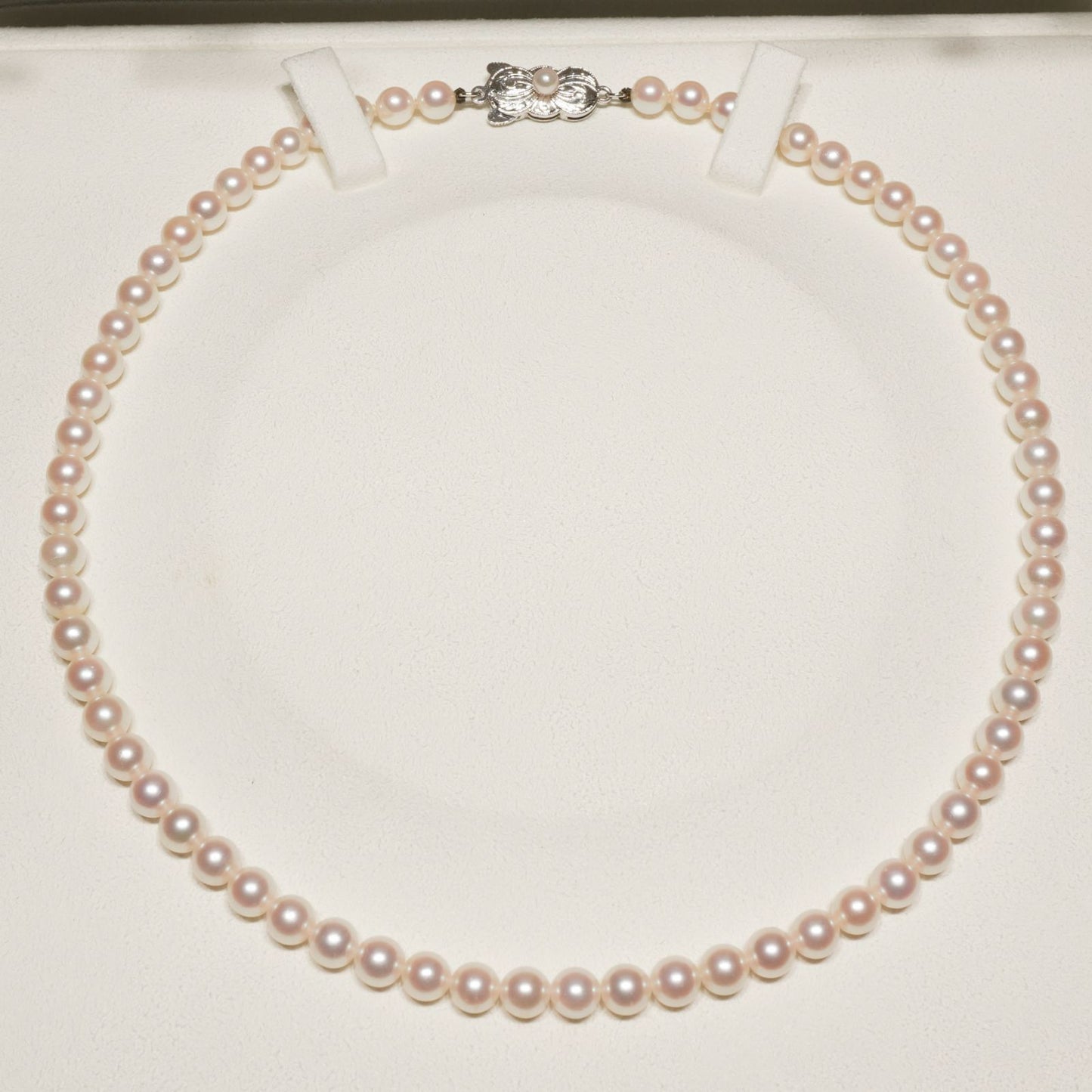Mikimoto Silver Pearl Necklace model 24-981M with 5.6-6.0mm Akoya pearls and silver chain