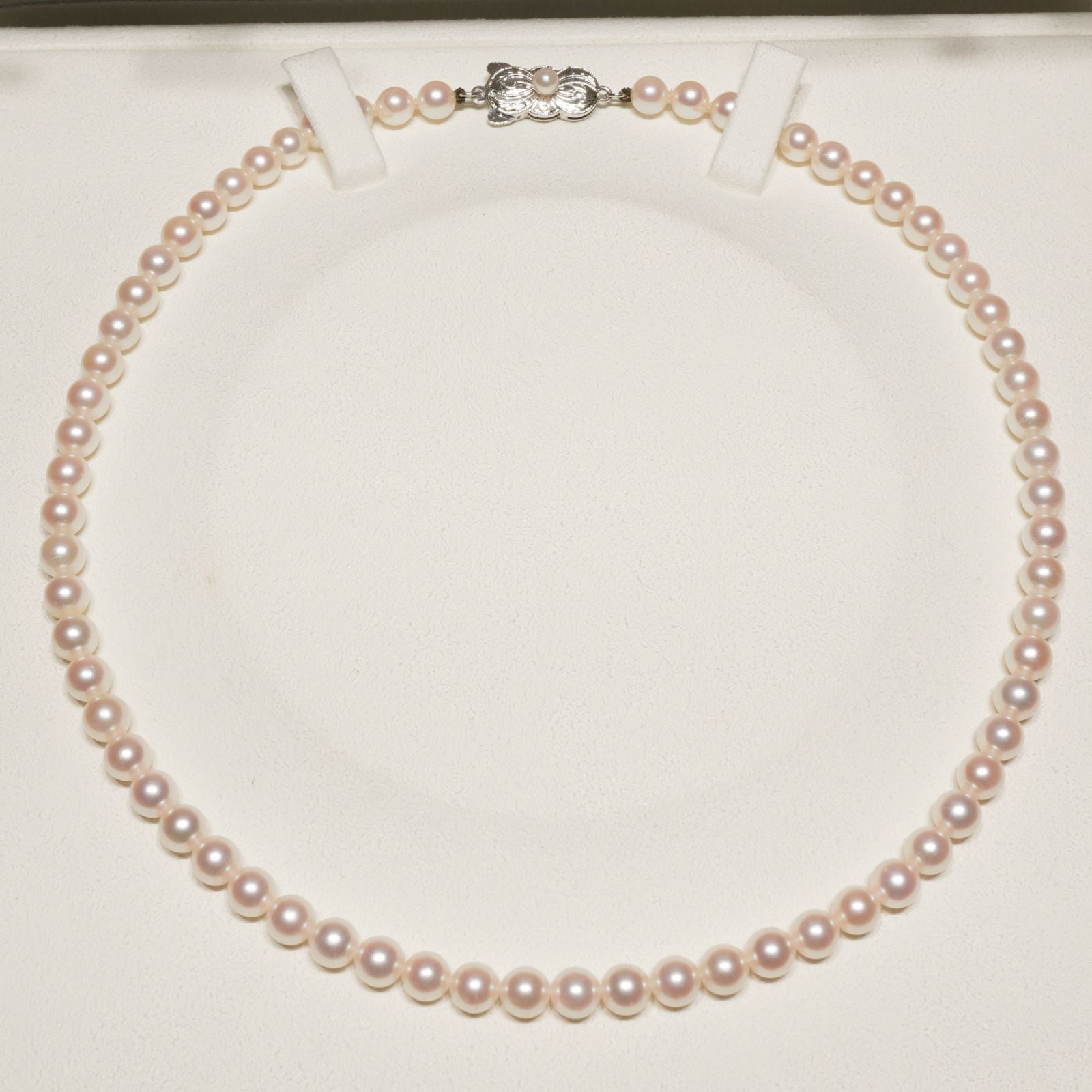 Mikimoto Silver Pearl Necklace model 24-981M with 5.6-6.0mm Akoya pearls and silver chain