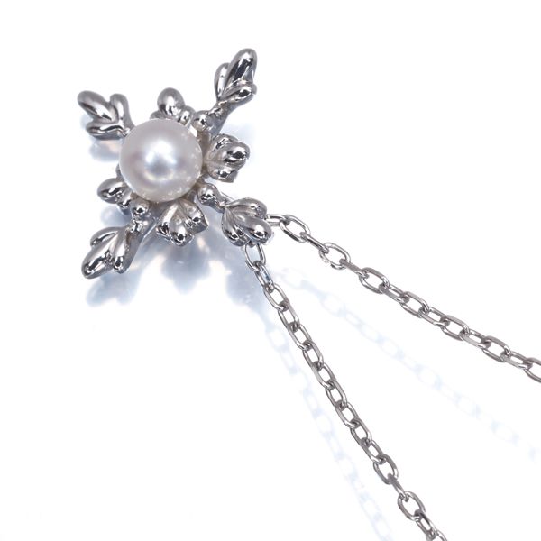 Mikimoto baby pearl cross necklace in 18K white gold with 4.5mm Akoya pearl and 40cm chain