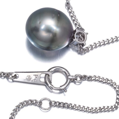 Tasaki necklace featuring a 9.5mm black pearl and 0.11ct diamonds in platinum setting with 41/44 cm chain