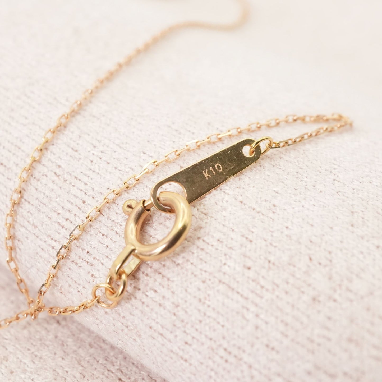 Agete K10 Chain Necklace model 24-4360 made of gold, displayed on a white background