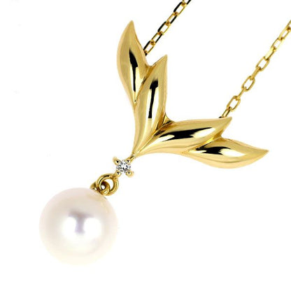 Mikimoto K18YG Akoya pearl pendant necklace with diamond accents on a 39.5cm chain