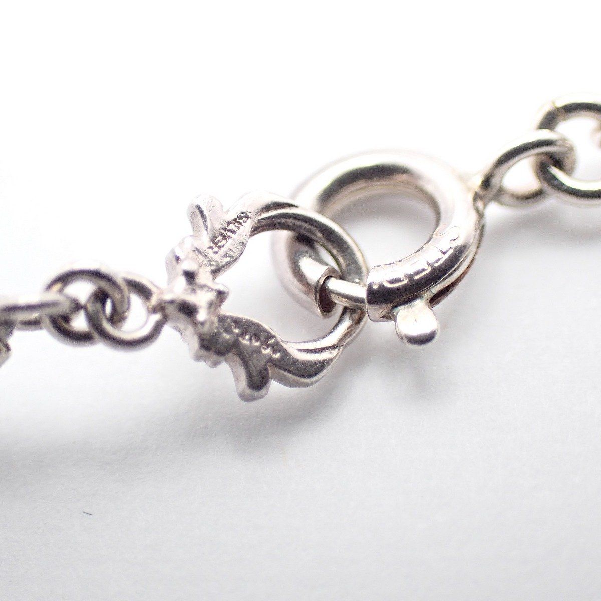 Agete Pearl Necklace featuring Silver 925 chain and single natural pearl pendant, 45 cm length
