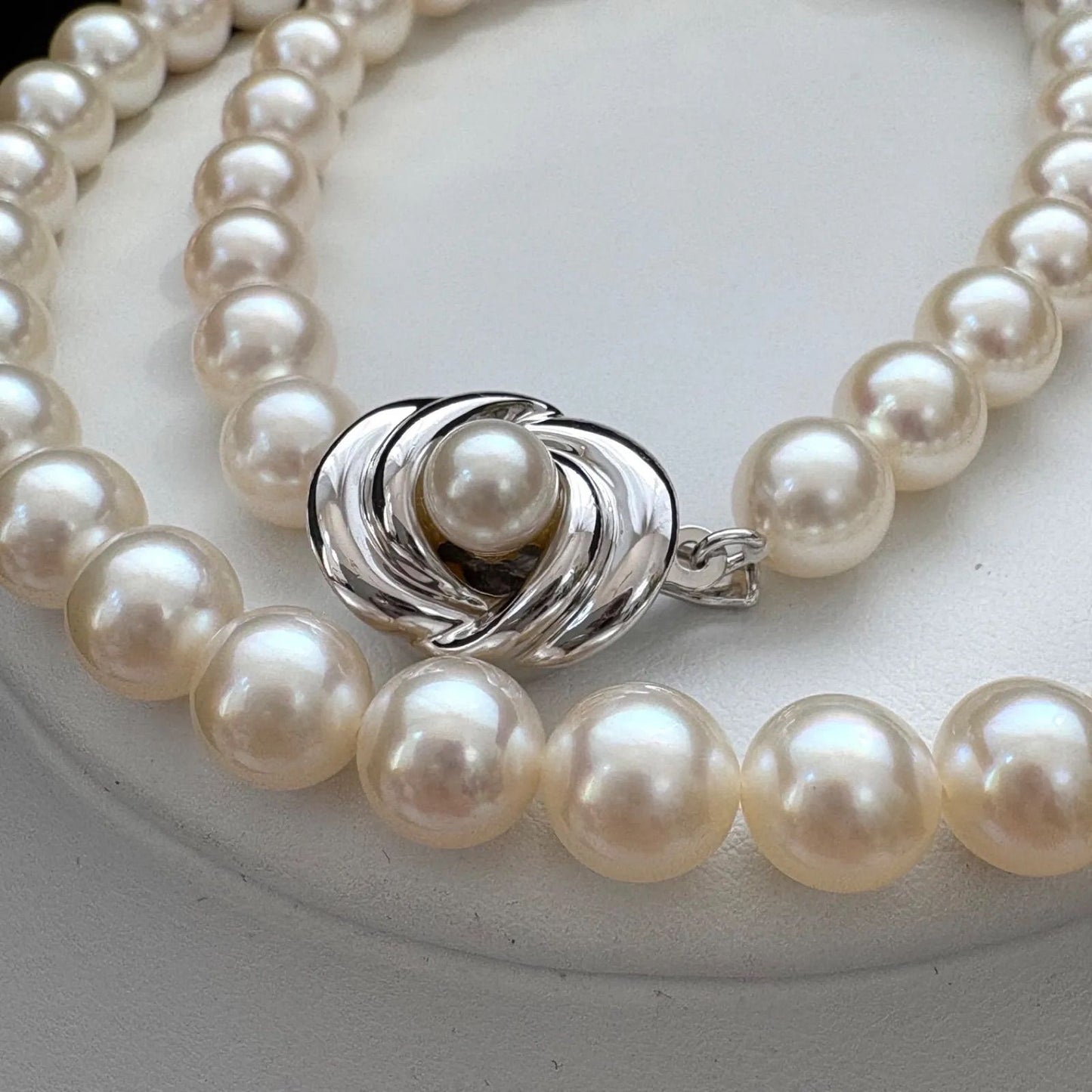 Tasaki Akoya pearl necklace and earrings set with swan charm and certificate