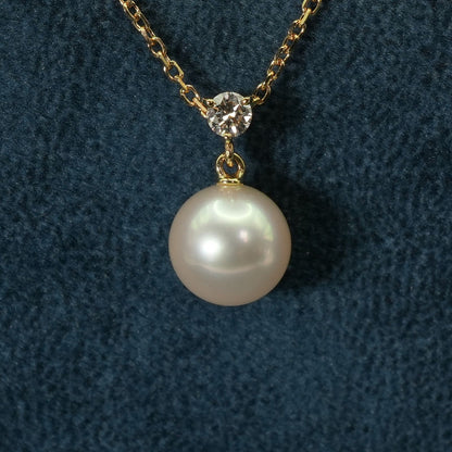 Mikimoto K18 necklace featuring an 8.3mm Akoya pearl and diamond accents, model 25-1023S